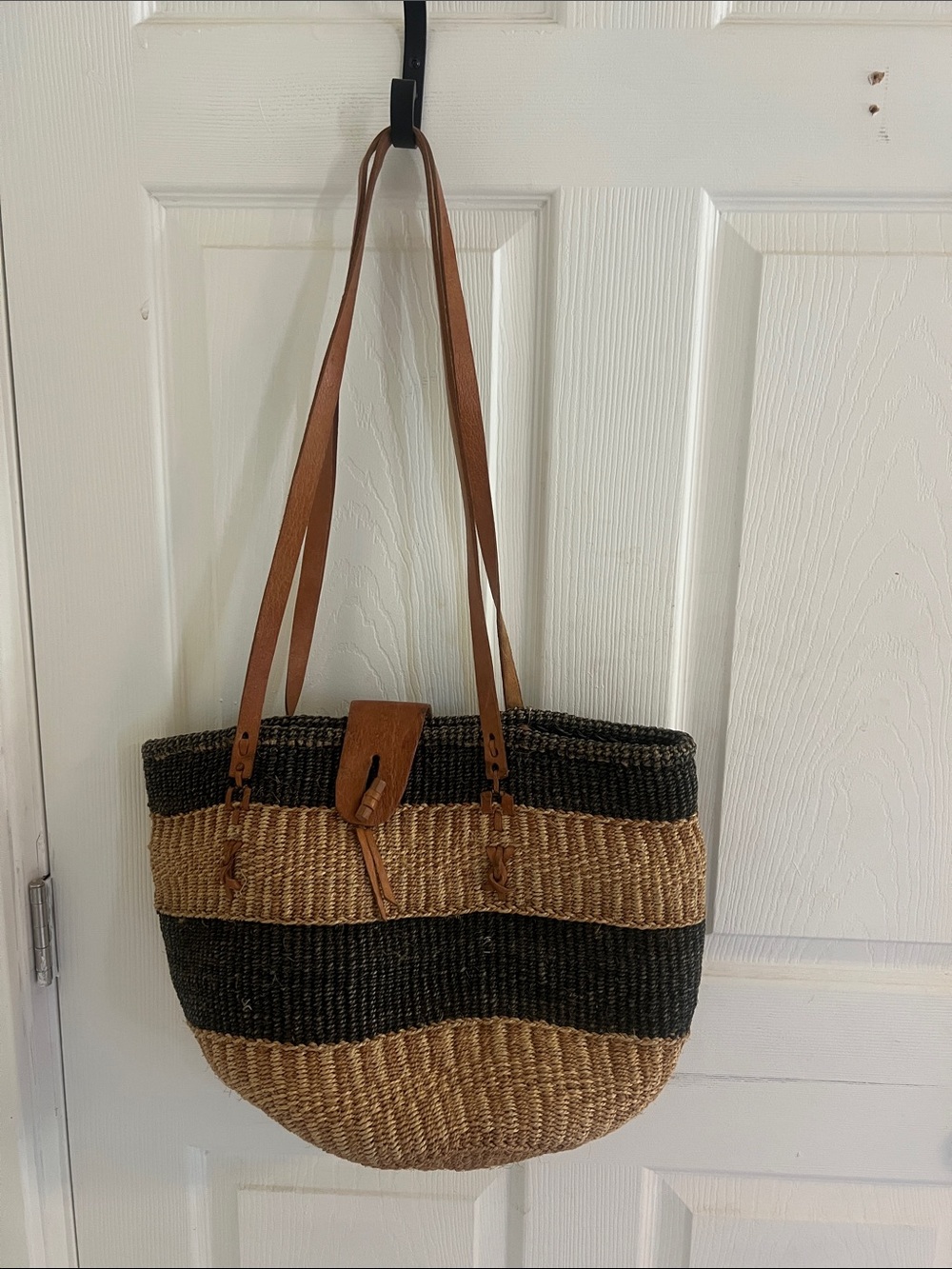 Boho Chic Handwoven Large Market Tote Bag Leather Straps Pre-Owned